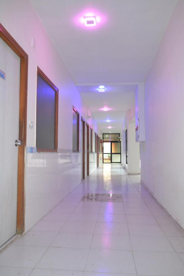Hotel Runway Inn Ahmedabad Esterno foto